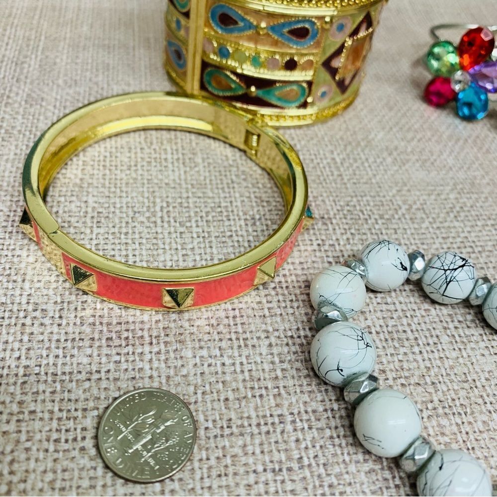 Bracelet Bundle - Picture 5 of 6